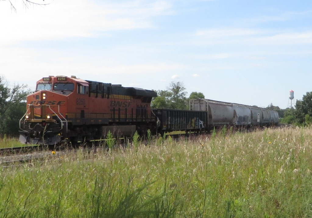 BNSF 8250 East